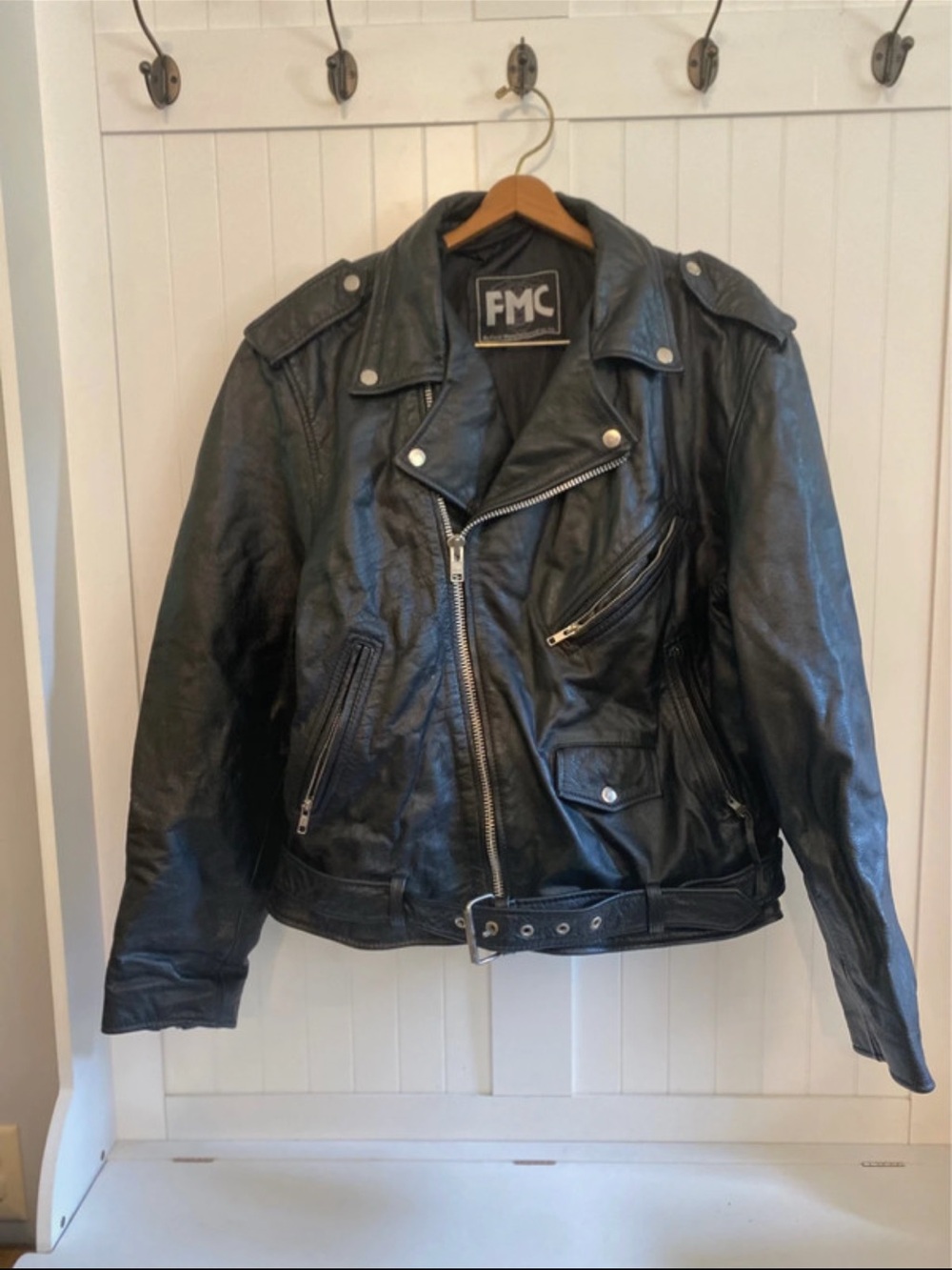Vintage 90’s Men’s Black Leather Biker Jacket